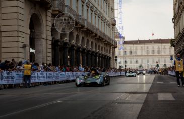 Supercar Night Parade 111 - MIMO