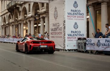 Supercar Night Parade 114 - MIMO